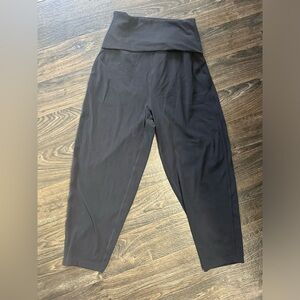 Lululemon Black crop Pants